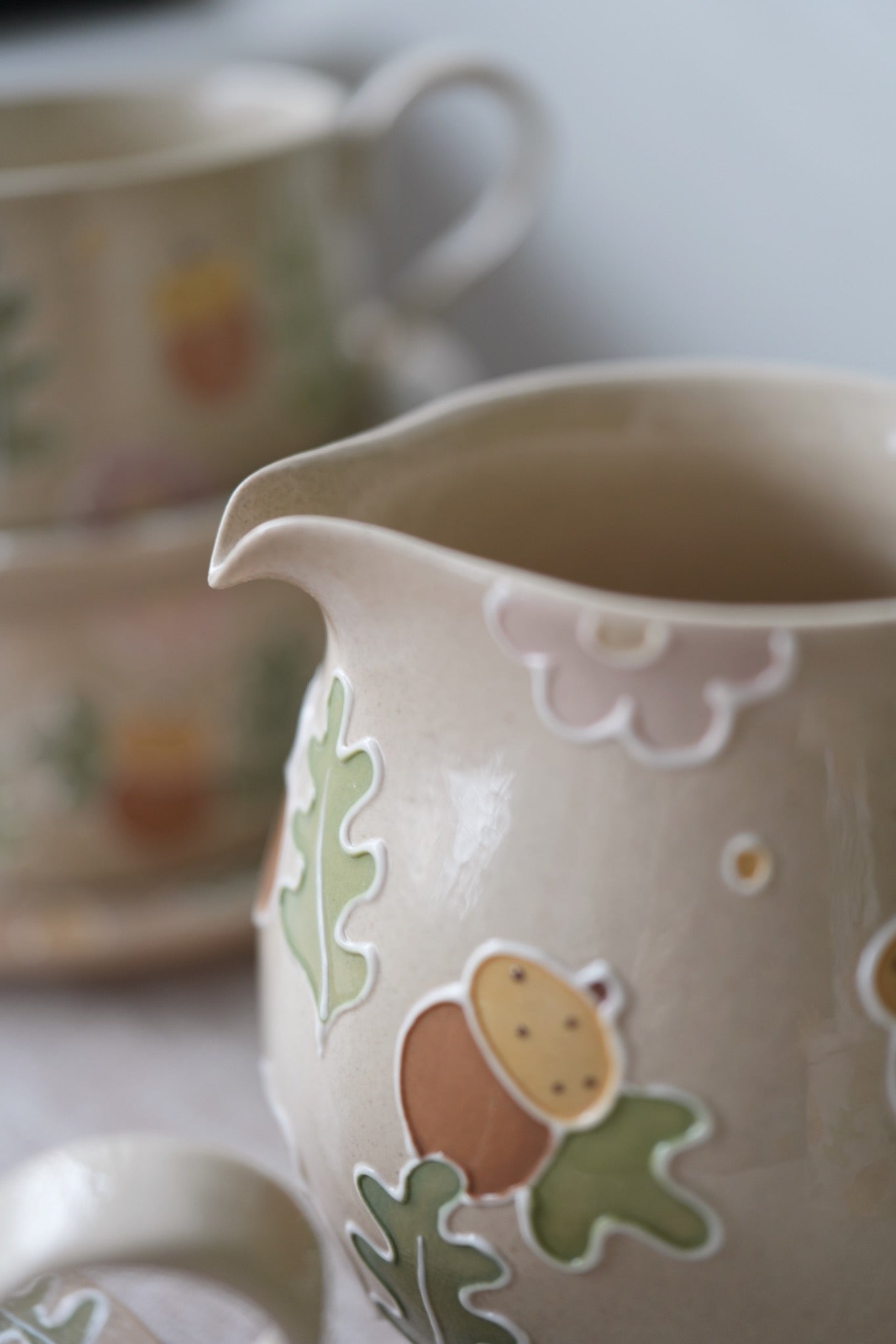 Acorn Pitcher