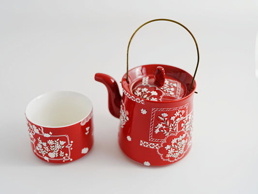Ceramic tea set by TOTO