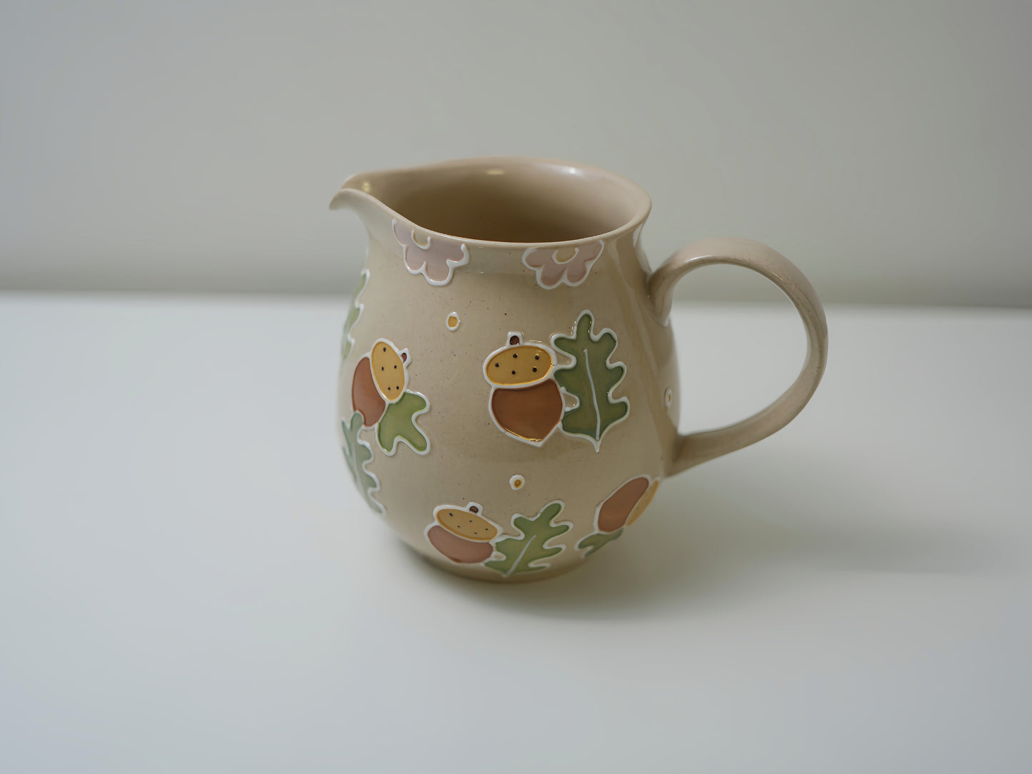 Acorn Pitcher