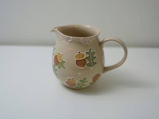 Acorn Pitcher