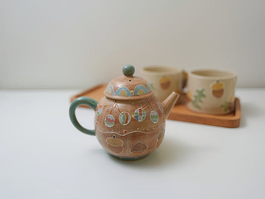 Acorn Teapot