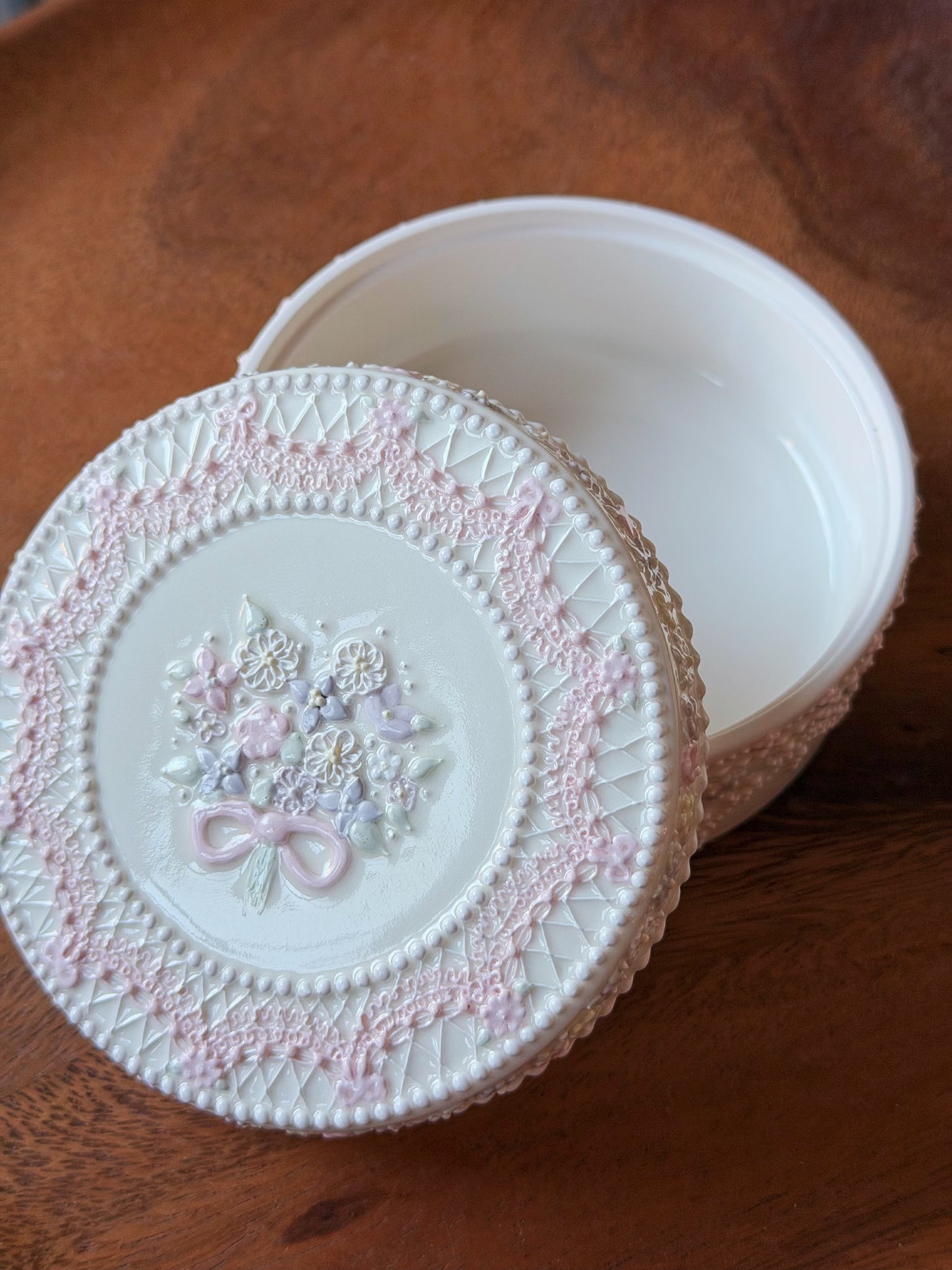 Caja de baratijas de cerámica de TOTO