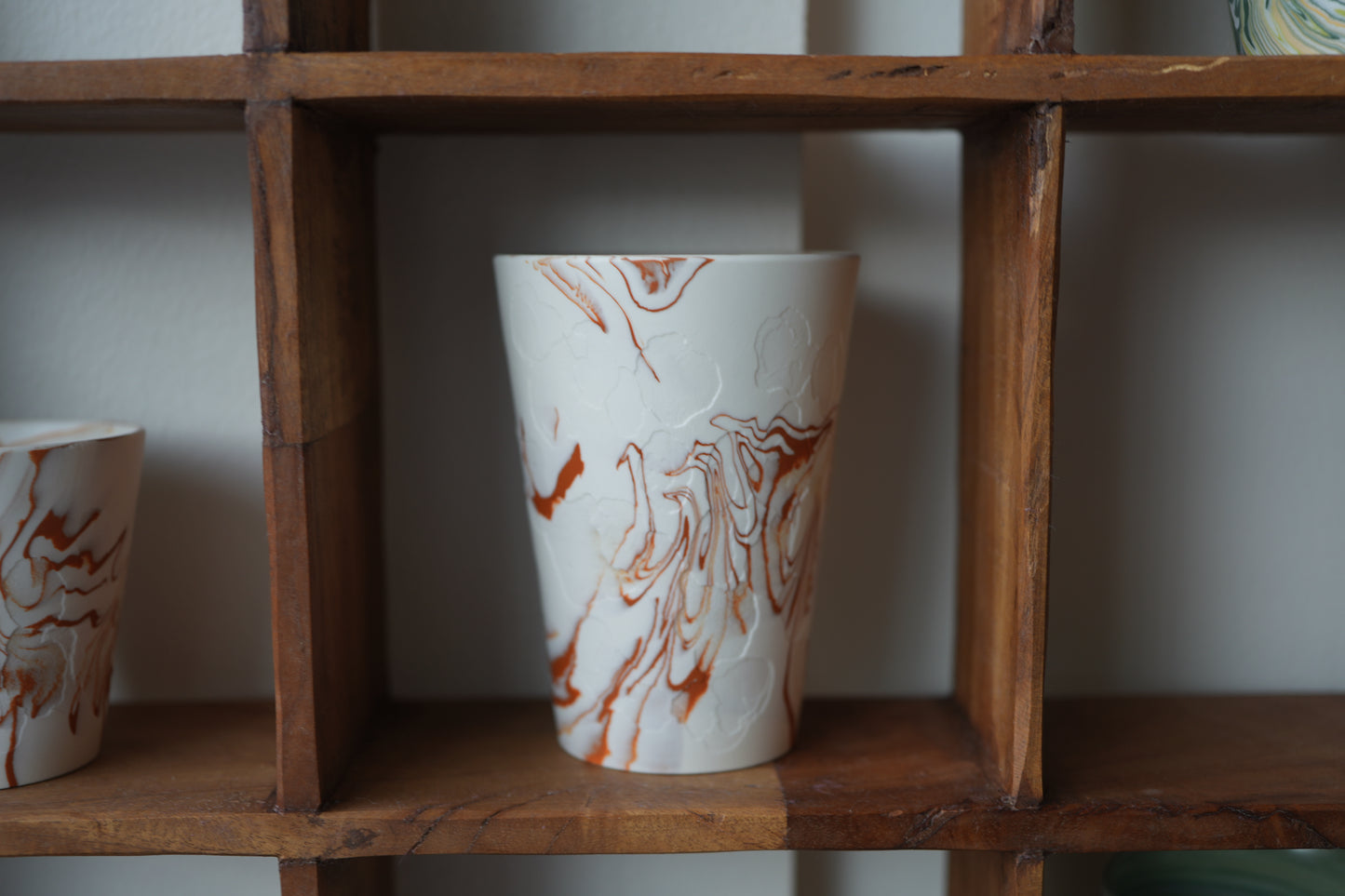 Vaso alto de cerámica Stone Flow