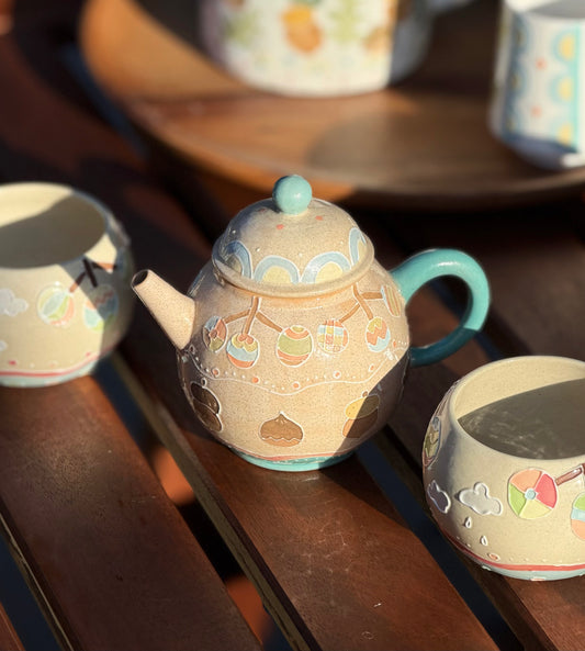 Acorn Teapot